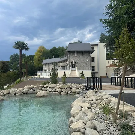 Domaine De *